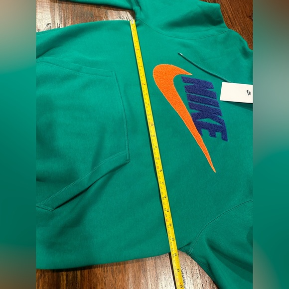 NWT! Nike Club Basketball CHNL FTRA Pullover Mens. Green FN3104-365 - Picture 13 of 13